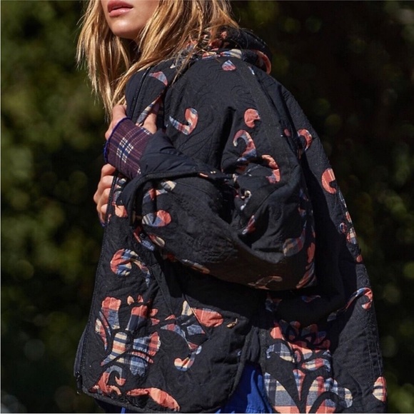 Free People Pippa Reverse Appliqué Puffer - Picture 4 of 7